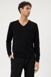 Sweter Olymp V-neck body fit / czarny / 01511068 merynos/jedwab